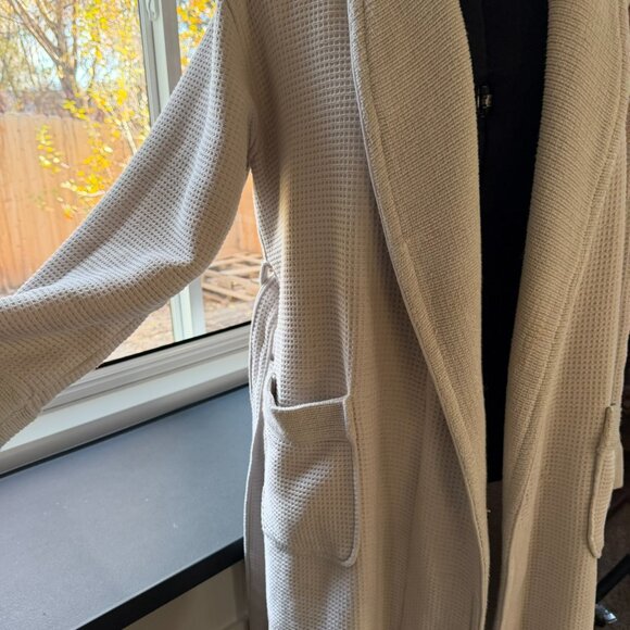 Cozy Earth Unisex Waffle Bath Robe Large Premium Quality in Excellent Shape - Picture 5 of 10